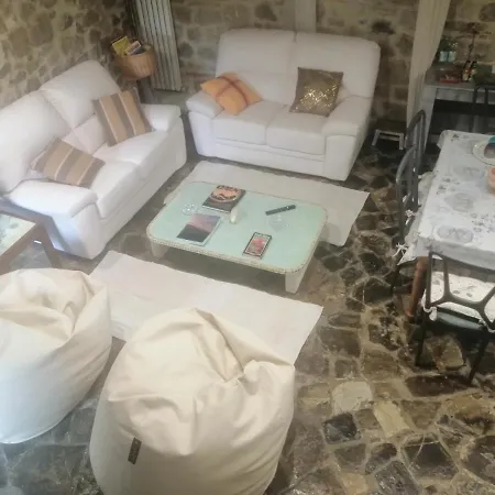 Casa vacanze Vecchio Casale Quercetino *